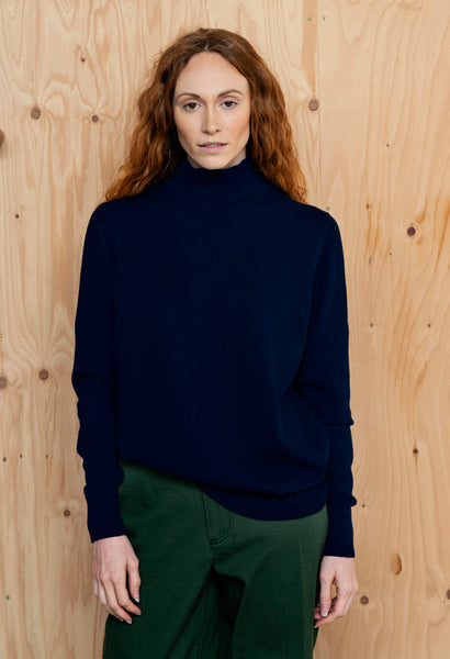 http://www.study34.co.uk/cdn/shop/products/women-knitwear-navy-v-neck-wool-alpaca-cotton-sweater-jumper-eco-sustainable_grande.jpg?v=1562249548